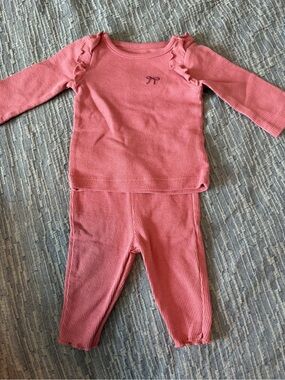 Carter’s pink ruffle bow outfit